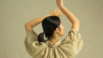 深圳球迷在王哲林罚球时大喊“沪上阿姨”,后者被干扰后不中